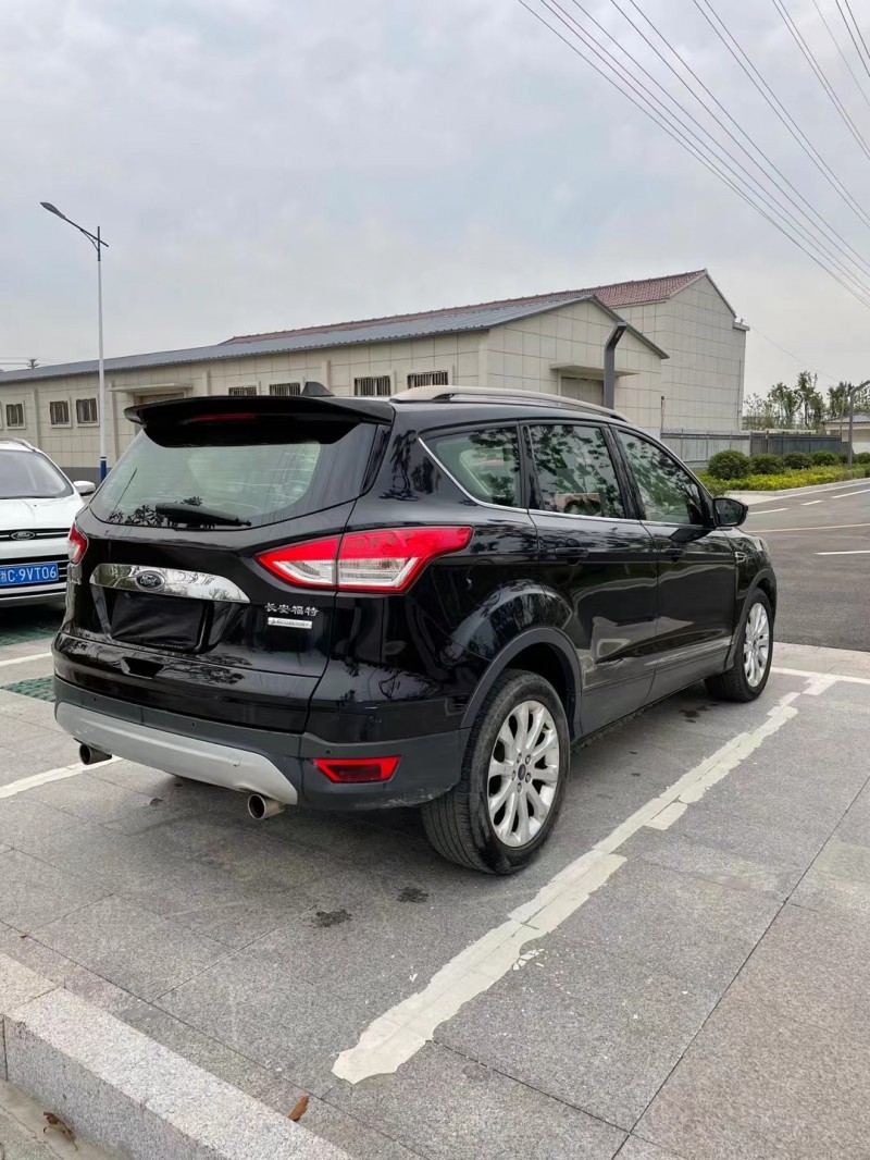 徐州14年福特翼虎7