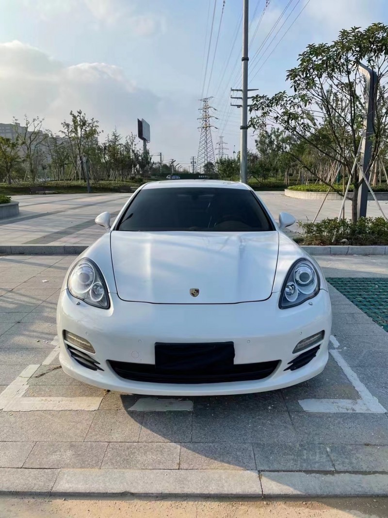 徐州11年保时捷帕拉梅拉1