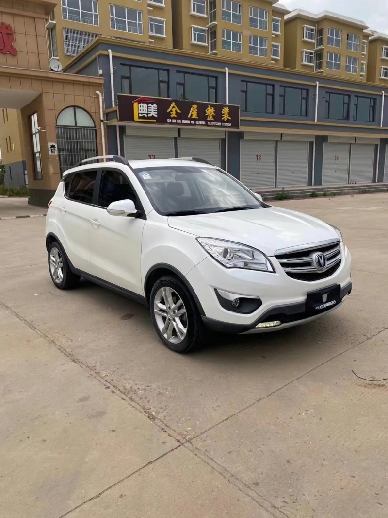 邯鄲17年長安汽車CS352