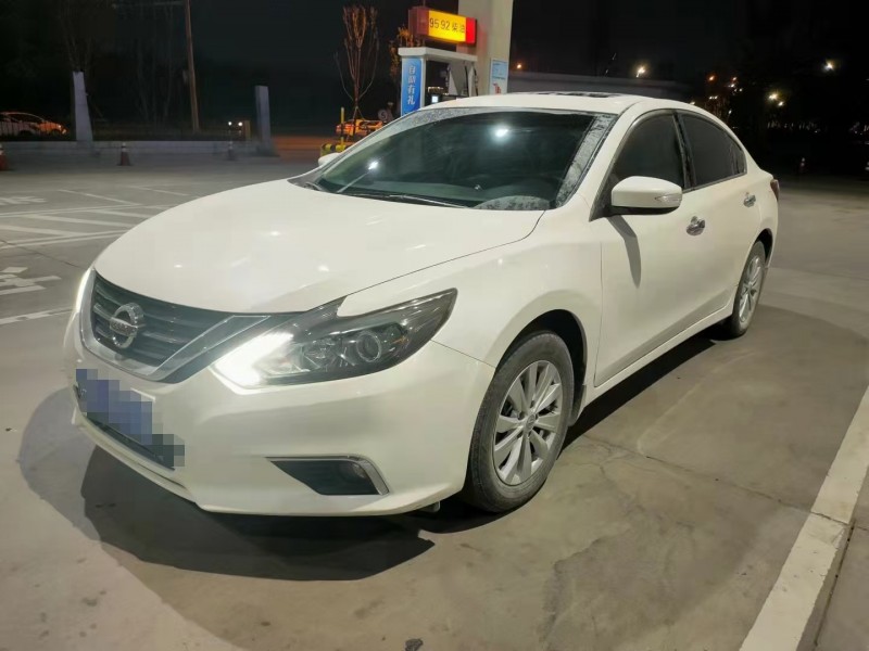 西安17年日產天籟2