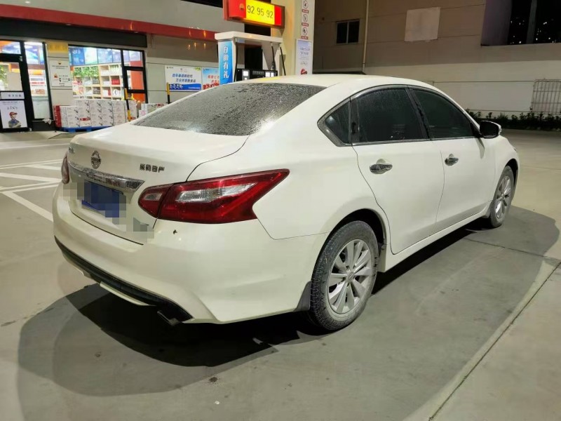 西安17年日產天籟4
