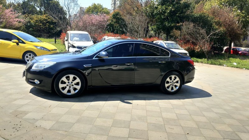 徐州12年别克君威4