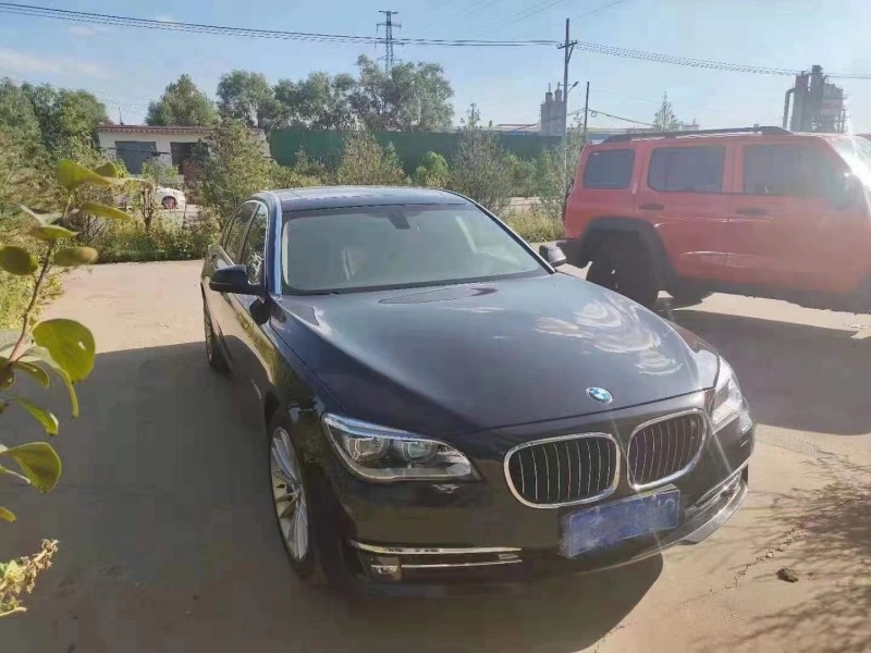 成都14年宝马7系2