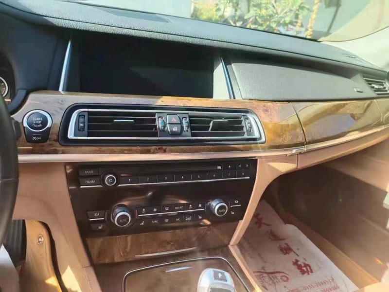 成都14年宝马7系3