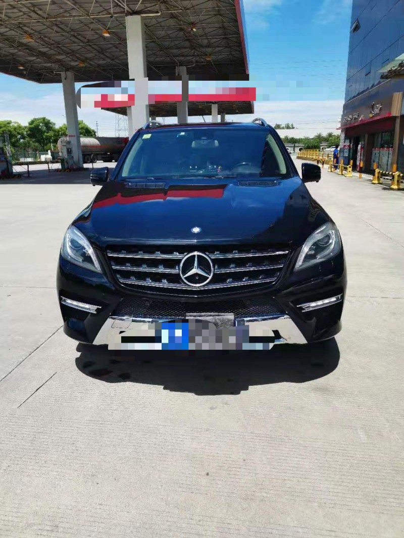 成都15年奔驰ML6