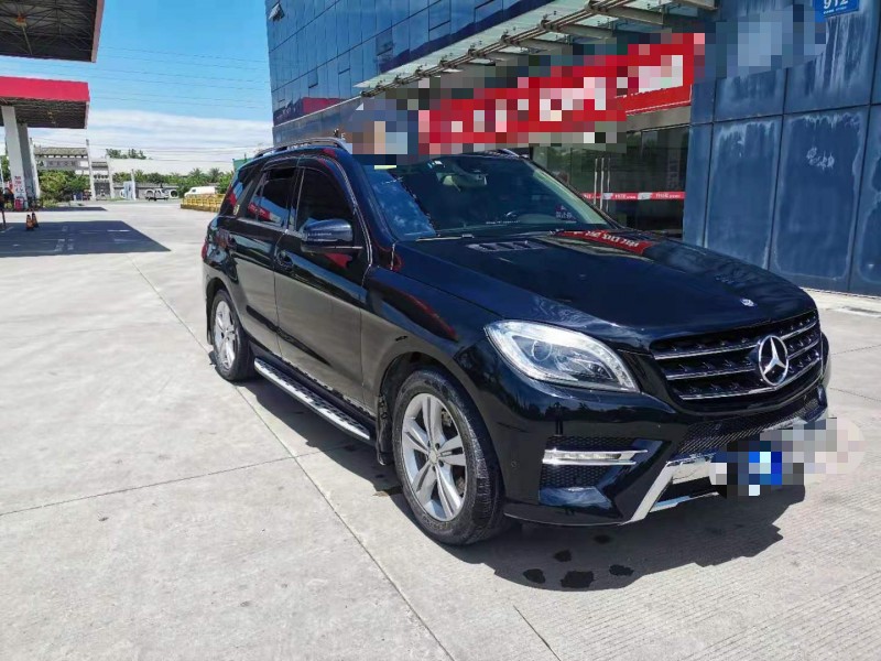 成都15年奔驰ML5