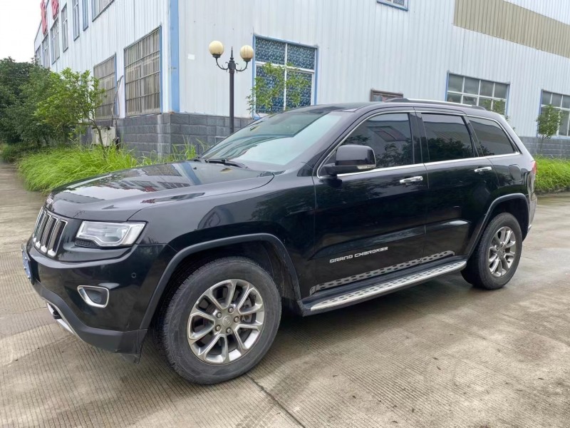 宜昌14年Jeep大切諾基2