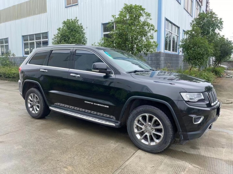 宜昌14年Jeep大切諾基3