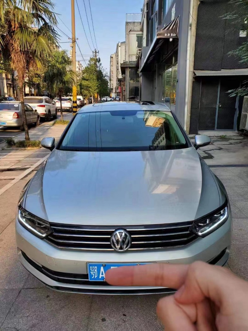 武汉19年大众迈腾9