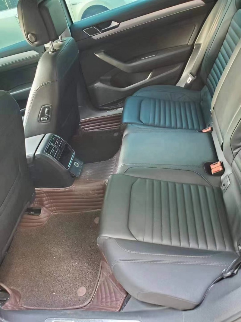 武汉19年大众迈腾4