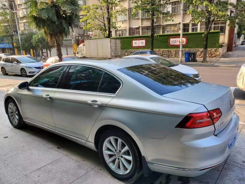 武汉19年大众迈腾2