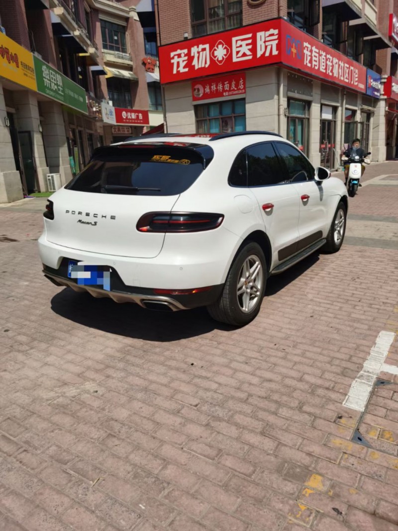 合肥15年保時捷Macan7