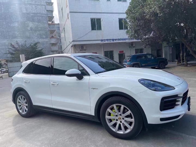 广州19年保时捷Cayenne新能源3