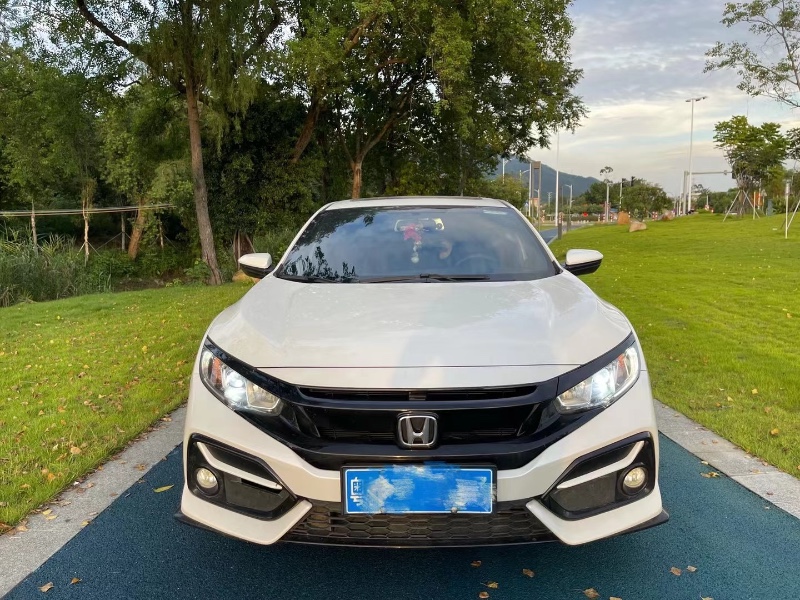 广州21年本田思域8