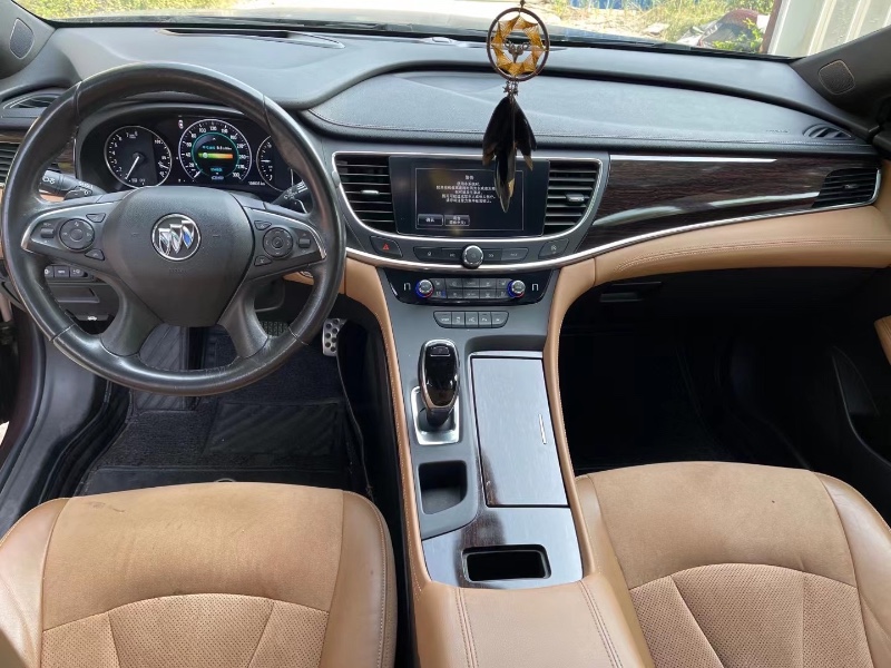 广州17年别克君越4