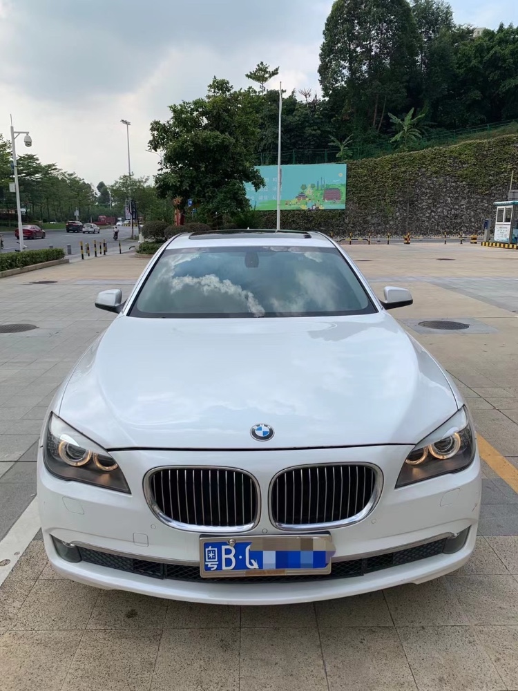 广州12年宝马7系9