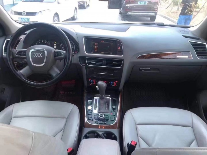 枣庄10年奥迪Q53