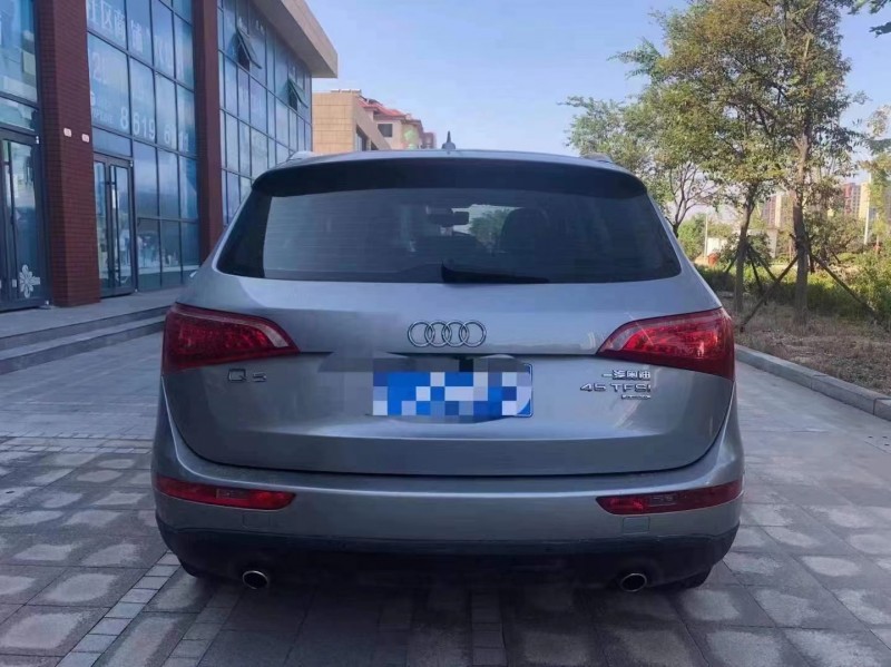 枣庄10年奥迪Q58