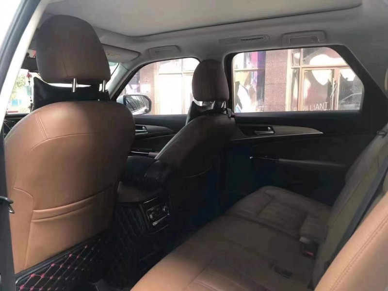 蕪湖18年長安汽車CS956