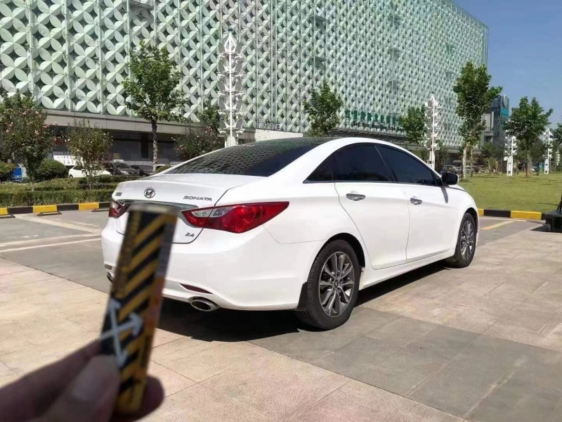 荊門13年現代索納塔八7