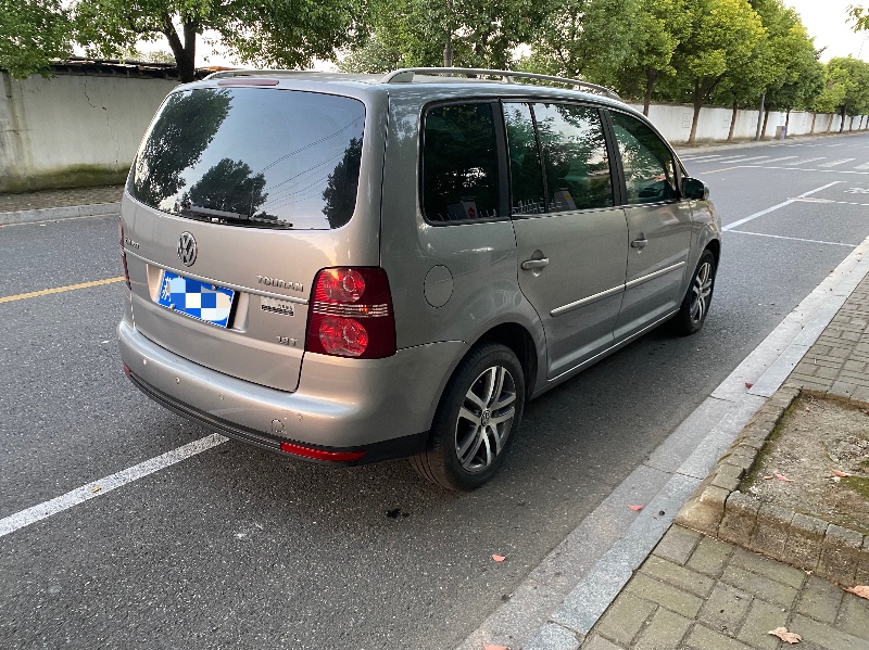 泰州08年大众途安5