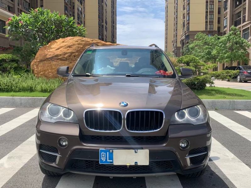 广州12年宝马X51