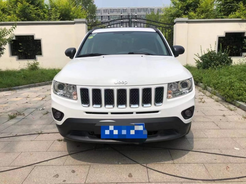 秦皇島13年Jeep指南者9