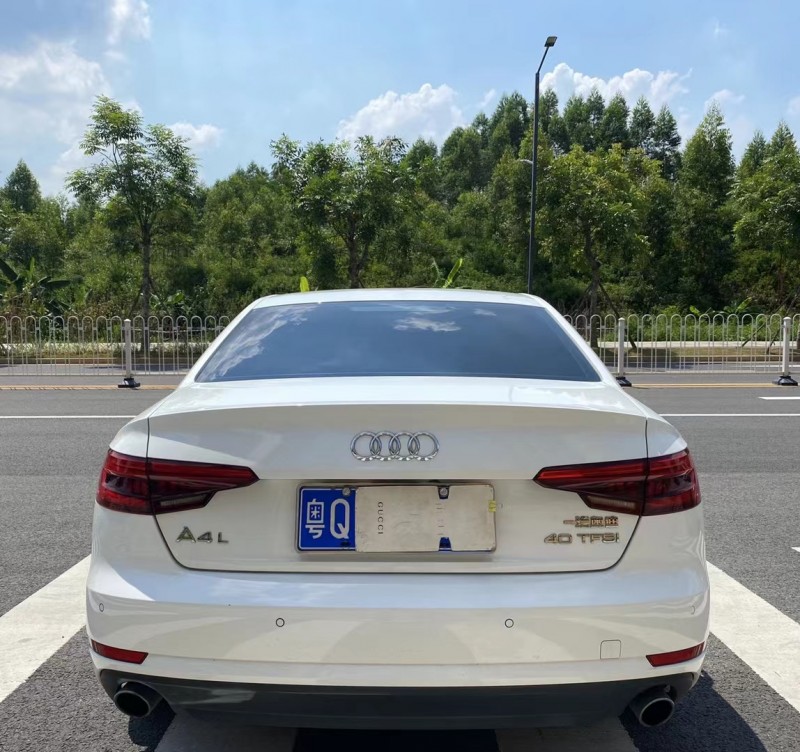 广州17年奥迪A4L9