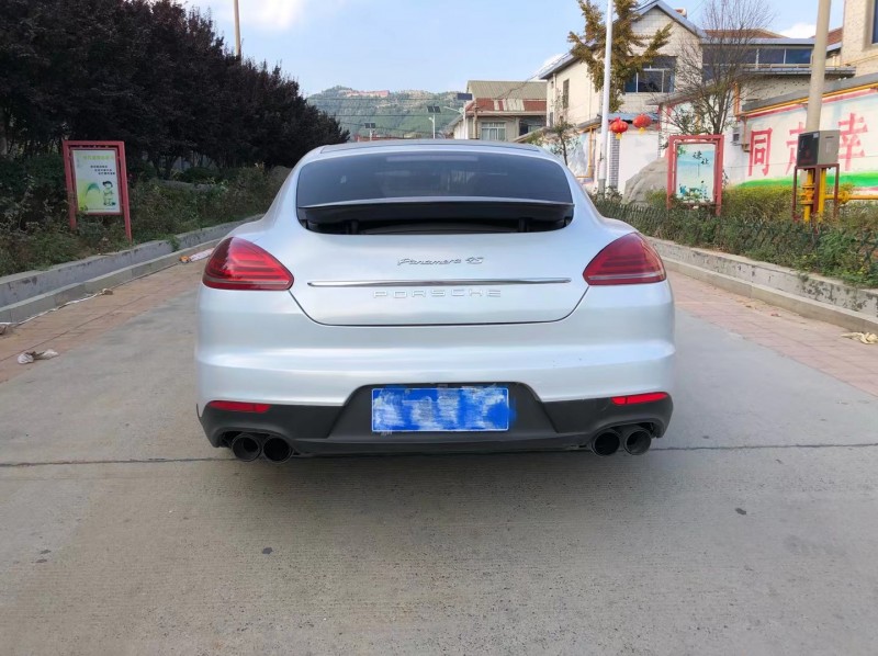 淄博11年保時捷帕拉梅拉9