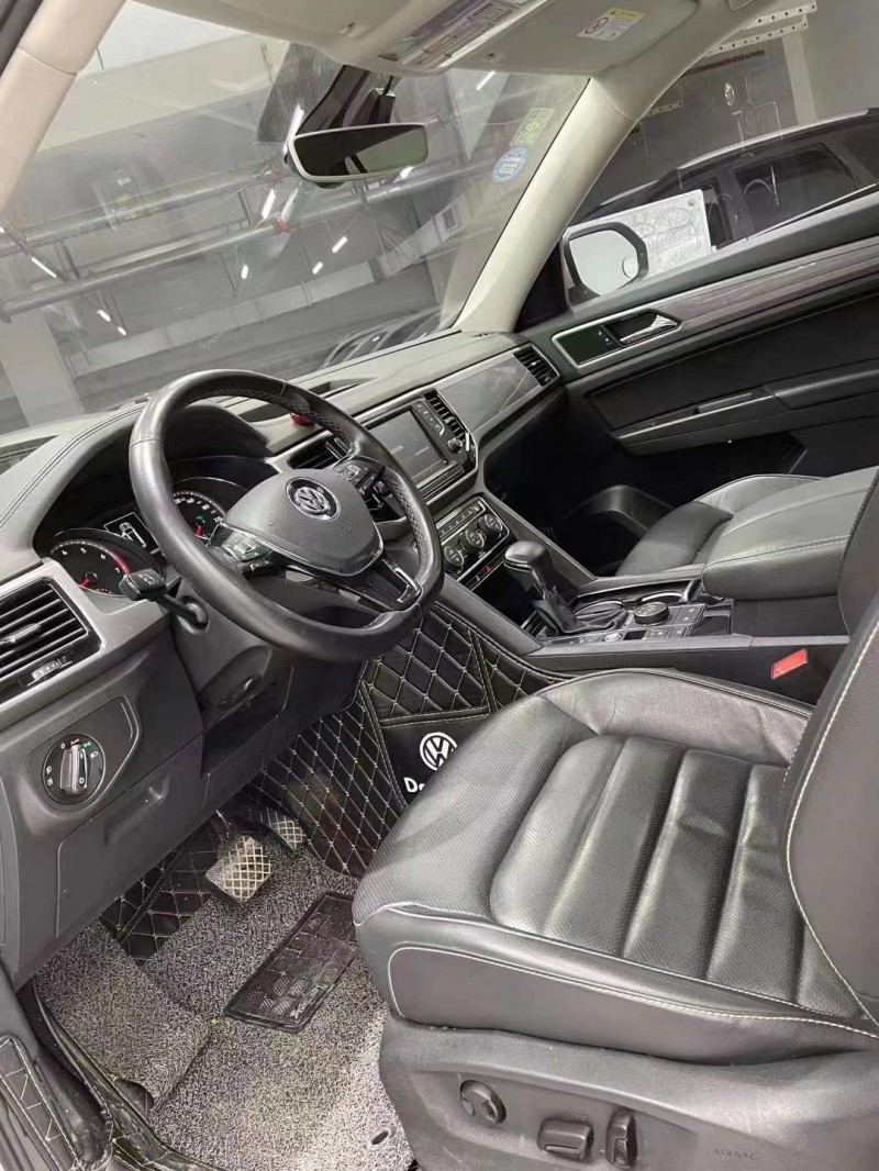 成都19年大众途昂6