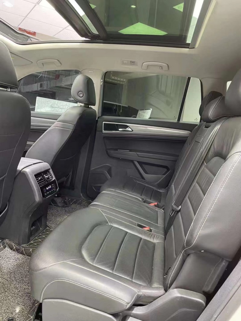 成都19年大众途昂7