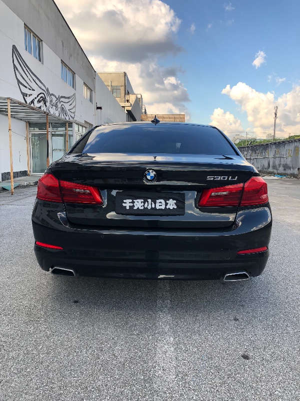 上海18年寶馬5系8