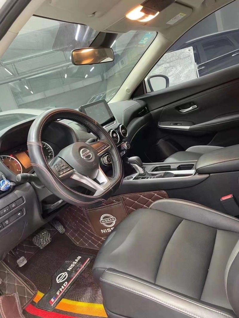 成都20年日产轩逸5