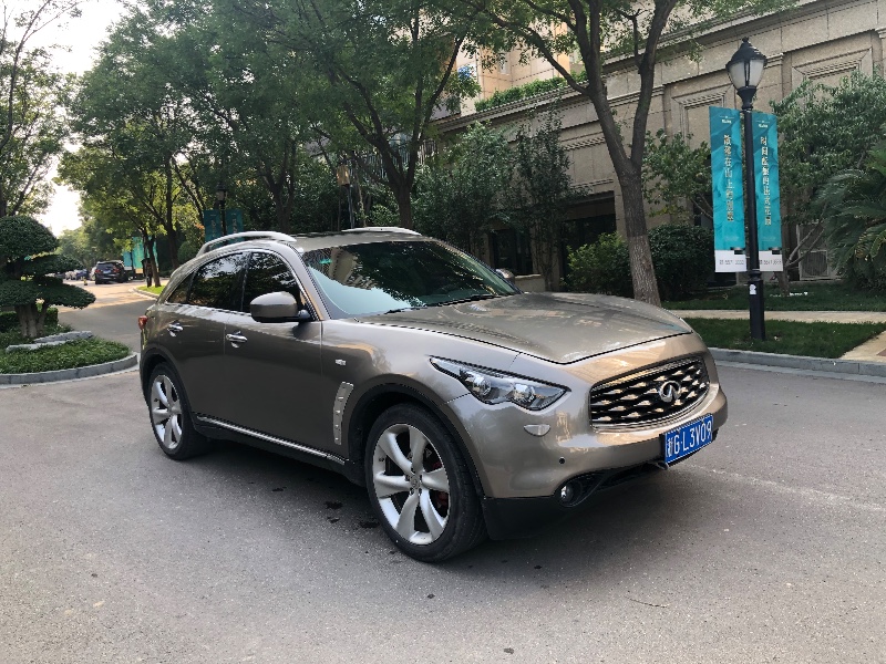 濟南10年英菲尼迪FX358