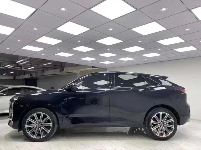 成都21年长安汽车UNI-K3