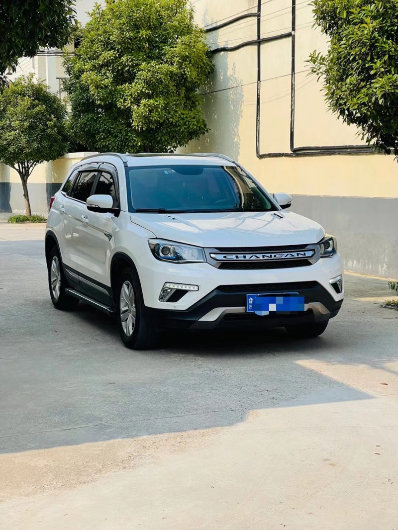 徐州18年长安汽车CS752