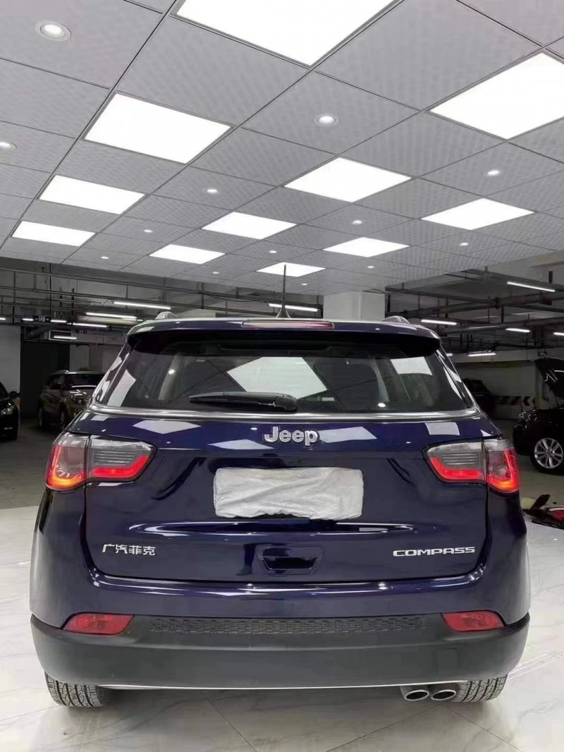 成都20年Jeep指南者5
