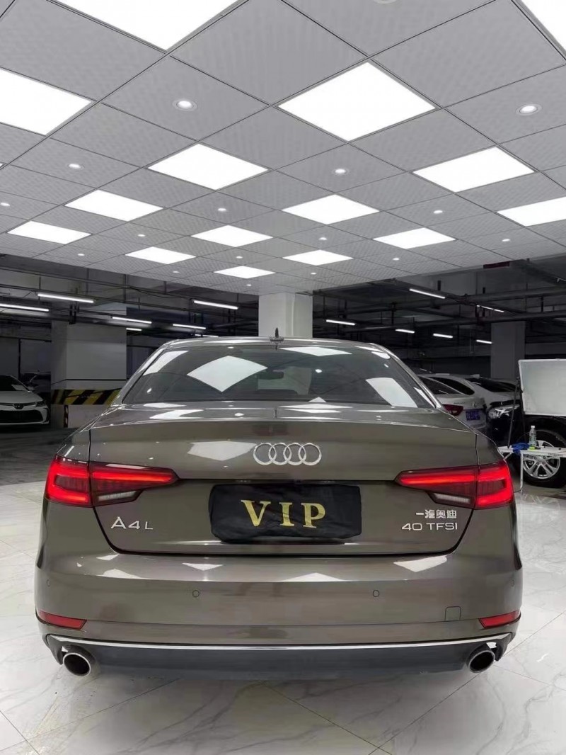 成都18年奥迪A4L5
