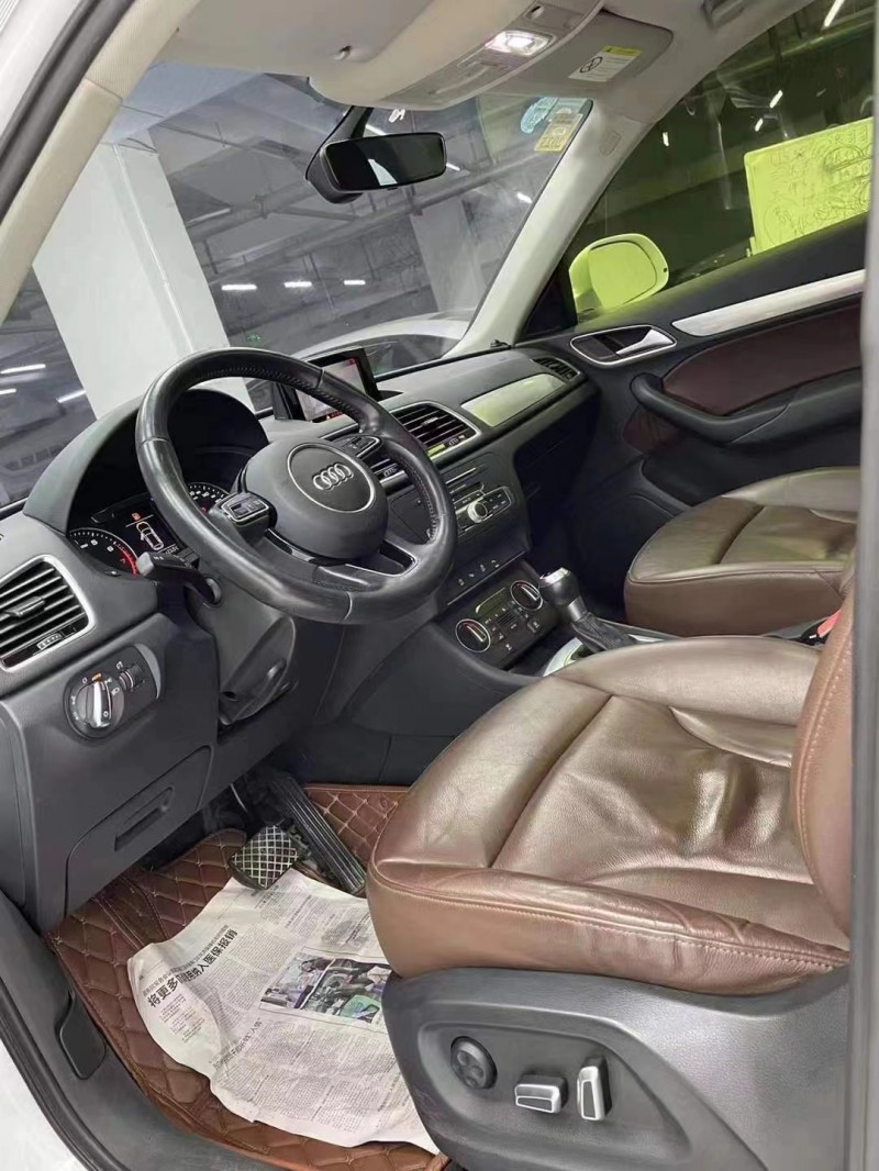 成都17年奥迪Q36