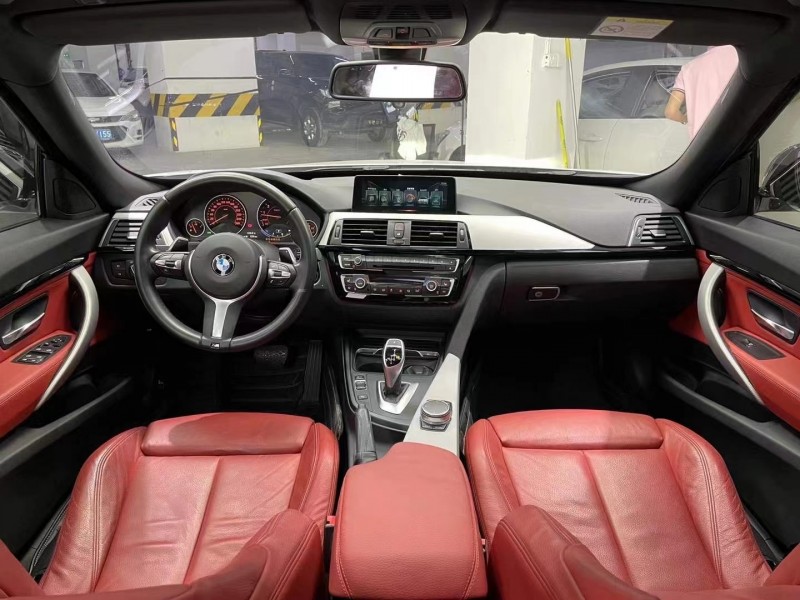 成都17年宝马3系8