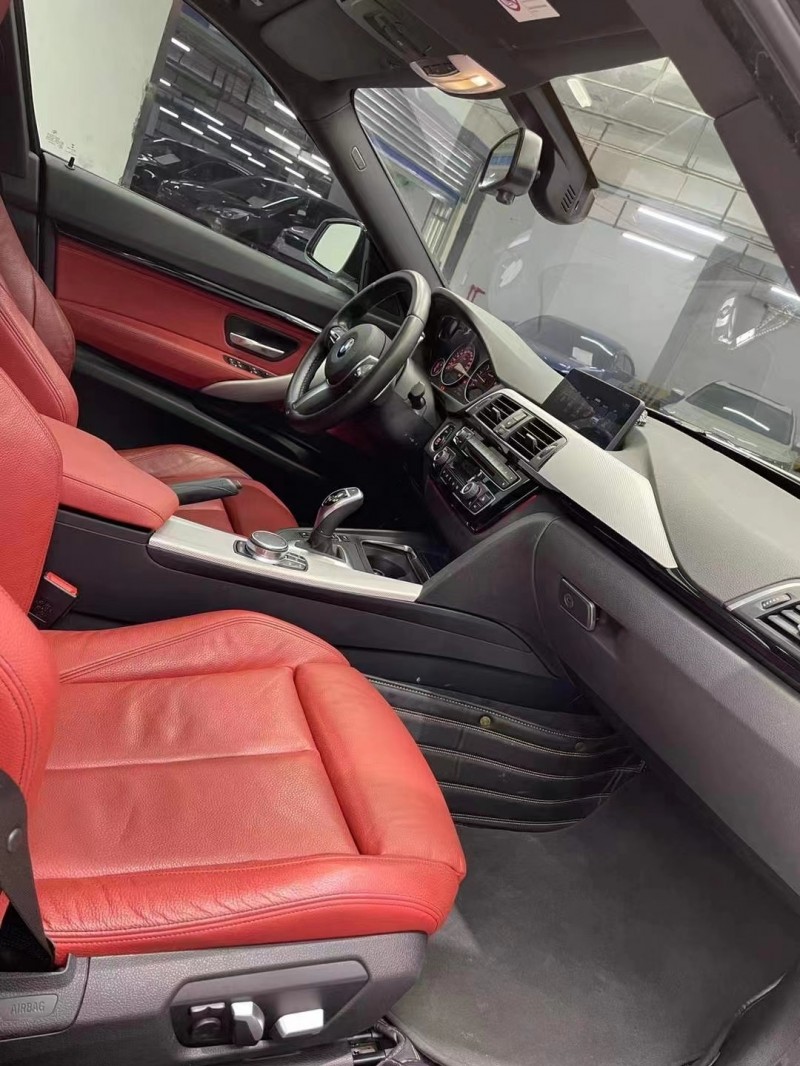 成都17年宝马3系9