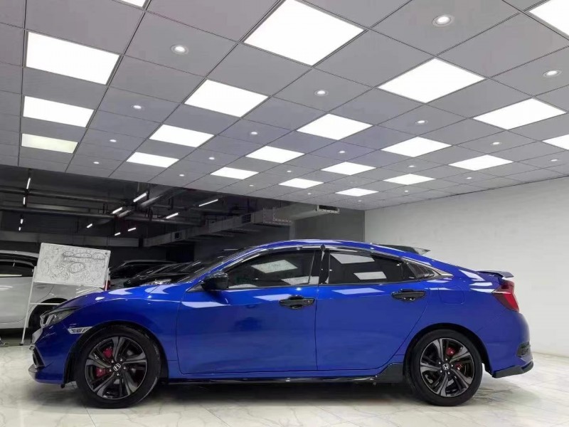 成都19年本田思域3