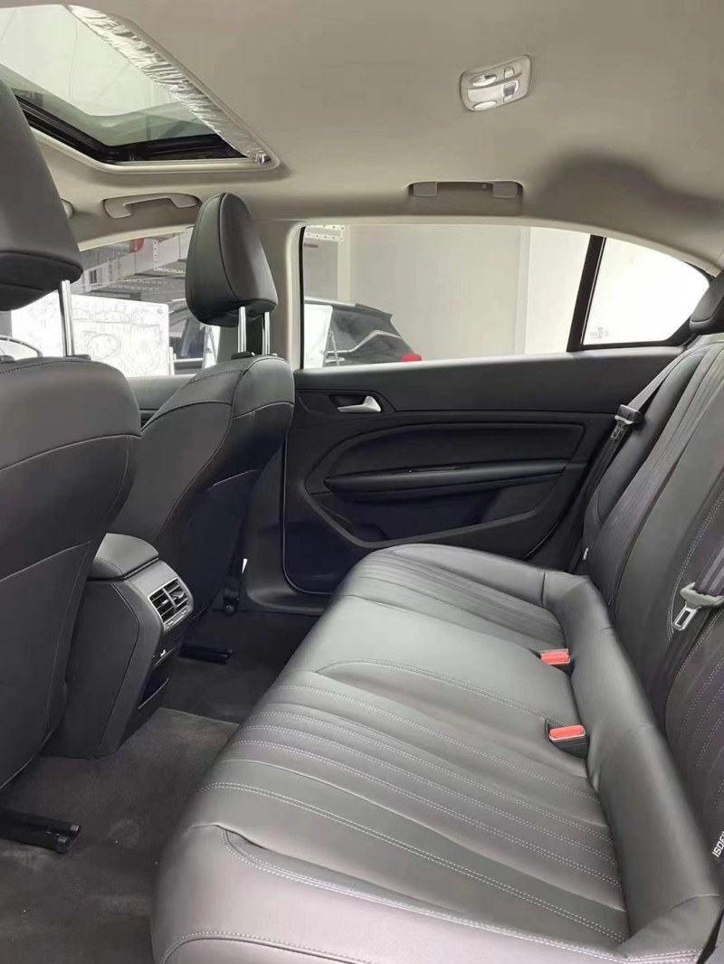 成都21年标致4083