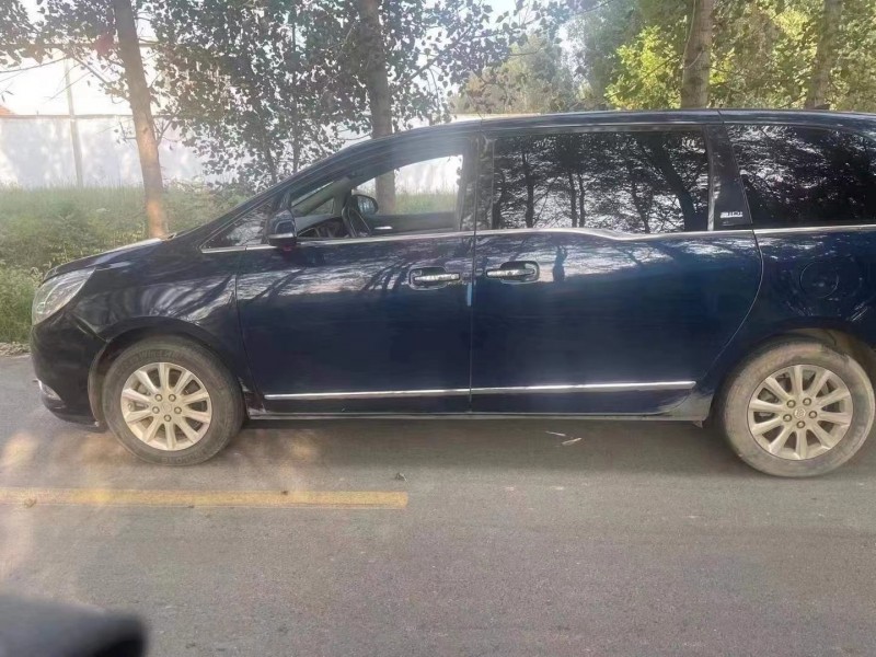 枣庄11年别克GL86