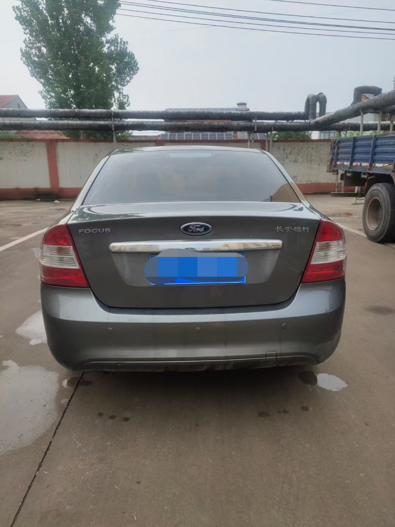 徐州13年福特福克斯9
