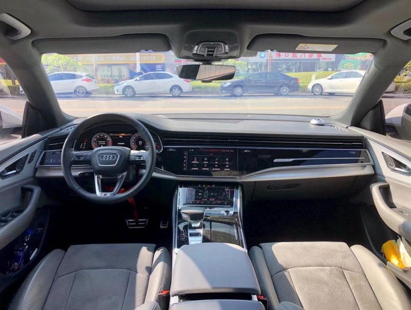 广州20年奥迪Q82