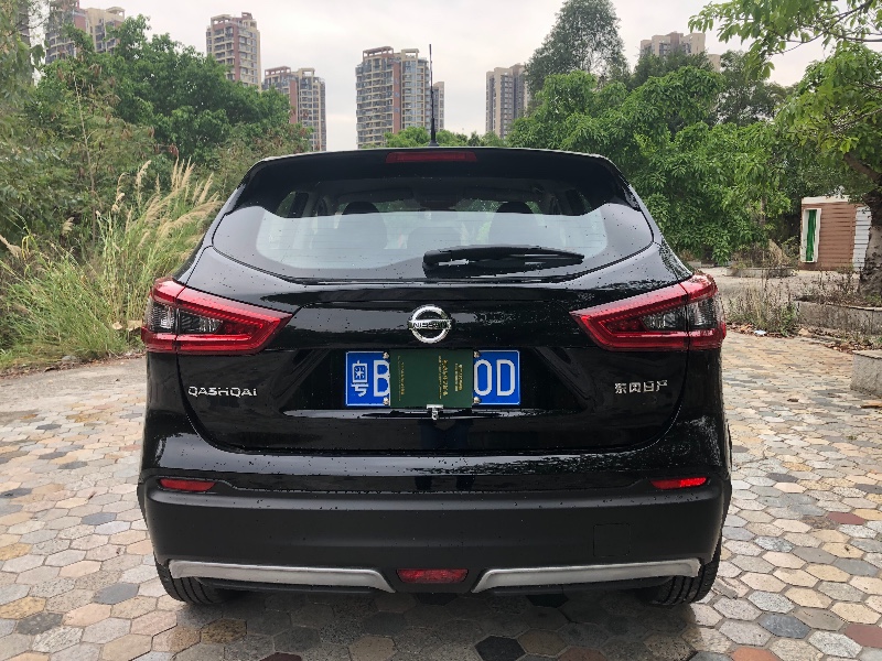 深圳20年日产逍客2