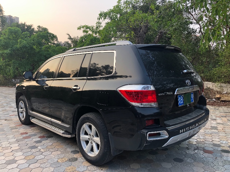 深圳13年丰田汉兰达2