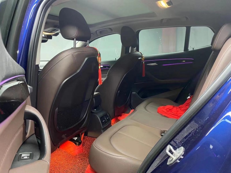 成都20年宝马X21