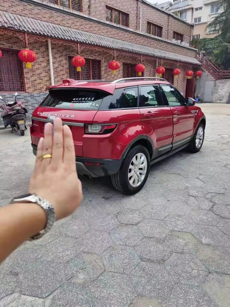 潍坊18年路虎极光8